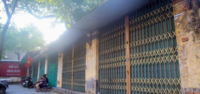 Trong quá trình quản lý sử dụng 4 cơ sở nhà, đất, Hãng phim truyện Việt Nam chưa thực hiện các thủ tục pháp lý về đất đai và chậm nộp tiền thuê đất đến thời điểm 30/9/2017.