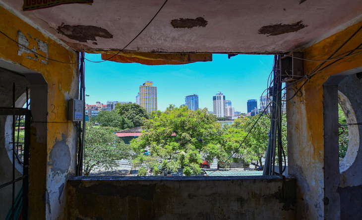 Tháng 5/2021, Sở Xây dựng Hà Nội vừa ký công văn số 4724 gửi Công ty TNHH MTV Quản lý và phát triển nhà Hà Nội, Tổng công ty Đầu tư và phát triển nhà Hà Nội, Ban Quản lý các công trình nhà ở - công sở và UBND các quận Ba Đình, Đống Đa về sửa chữa, cải tạo, xây dựng lại các chung cư cũ xuống cấp, nguy hiểm trên địa bàn thành phố.