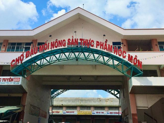 Chợ đầu mối nông sản Hóc Môn