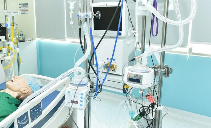 Máy cung cấp lượng khí oxy y tế cao tới 60 lít/ phút, hỗ trợ điều trị bệnh nhân mắc Covid-19 giai đoạn 3