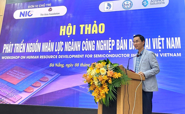 Phó Giám đốc Trung tâm Đổi mới sáng tạo quốc gia Đỗ Tiến Thịnh phát biểu tại Hội thảo. Ảnh: Hà Minh