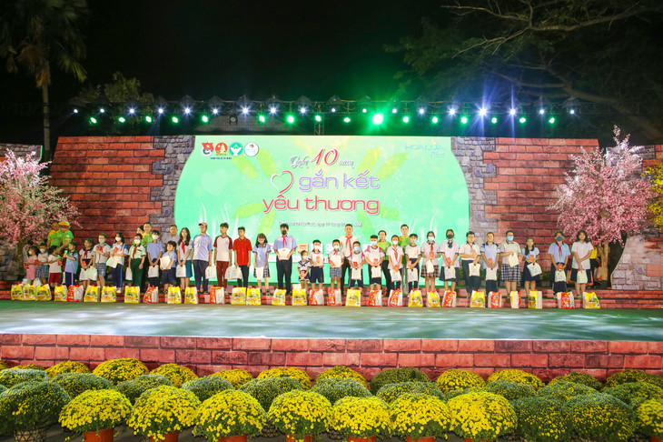 Hơn 10.000 phần quà sức khỏe đã được chương trình gửi gắm tới các hoàn cảnh khó khăn