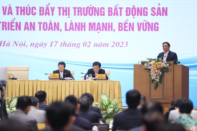 Thủ tướng đề nghị các đại biểu đánh giá khách quan, trung thực tình hình thị trường bất động sản. Ảnh VGP