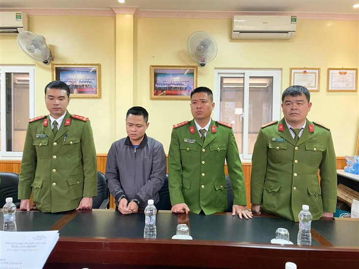 Đối tượng Đinh Viết Cương