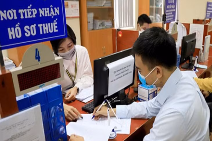 Công ty CP Đầu tư và Xây dựng Vina2 vi phạm hành chính liên quan đến thuế thu nhập doanh nghiệp, thuế thu nhập cá nhân và thuế giá trị gia tăng Công ty CP Đầu tư và Xây dựng Vina2 vi phạm hành chính liên quan đến thuế thu nhập doanh nghiệp, thuế thu nhập cá nhân và thuế giá trị gia tăng