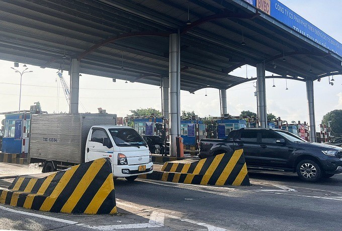 Xe qua trạm thu phí T1 ở Đồng Nai không bị thu phí
