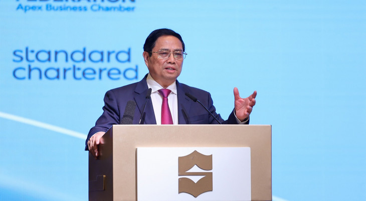 Thủ tướng phát biểu tại diễn đàn. Thủ tướng phát biểu tại diễn đàn.