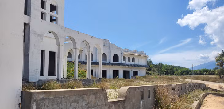 Trong giai đoạn từ đầu năm 2007 đến cuối năm 2017, việc thực hiện chính sách, pháp luật tại 11 dự án đầu tư du lịch trên địa bàn tỉnh TT-Huế còn để xảy ra vi phạm, khuyết điểm