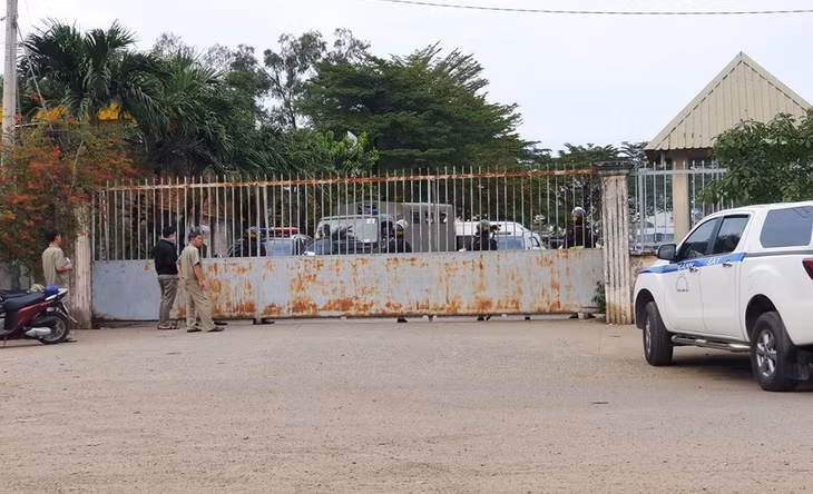 Trung tâm Đăng kiểm 50-07V bị phong toả Trung tâm Đăng kiểm 50-07V bị phong toả