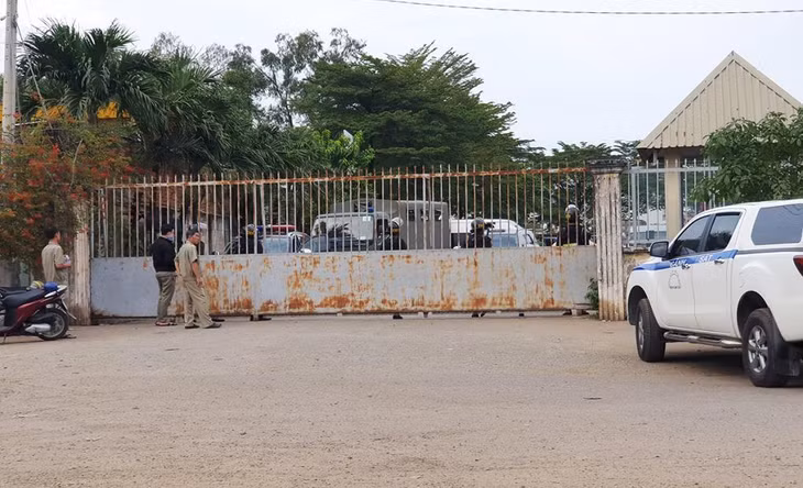 Trung tâm Đăng kiểm 50-07V bị phong toả để khám xét