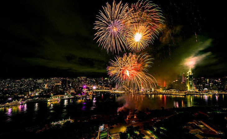 Bắn pháo hoa tại khu vực đầu hầm sông Sài Gòn, TP. Thủ Đức