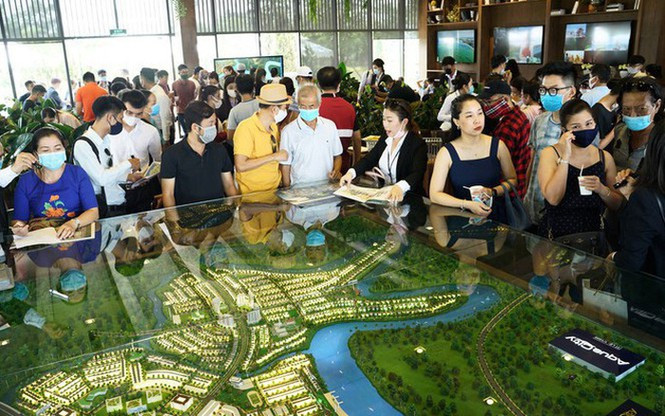 Người mua vẫn giữ tâm lý dịch bệnh có thể bùng phát trở lại nên 50% trong số đó nhu cầu nhưng chưa sẵn sàng xuống tiền.