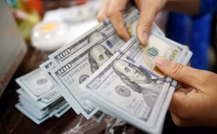 USD đồng loạt giảm tại các ngân hàng thương mại