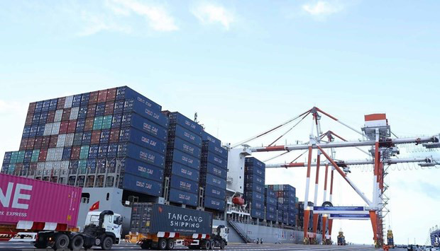 Hoạt động bốc xếp hàng hóa tại Cảng Container quốc tế Hải Phòng Hoạt động bốc xếp hàng hóa tại Cảng Container quốc tế Hải Phòng