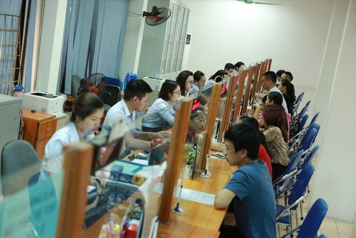 Từ năm 2015 đến năm 2021 phải giảm biên chế 354.624 người, do vậy năm 2021 còn phải tiếp tục giảm 20.076 người. Ảnh minh hoạ