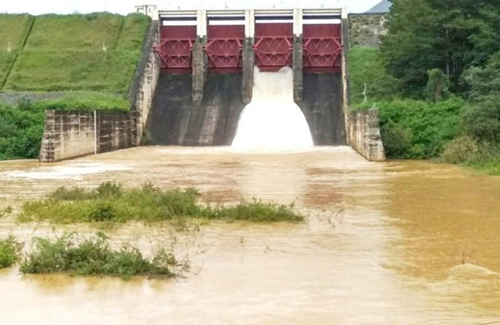 4 thủy điện ở Lâm Đồng bị phạt 800 triệu đồng khi chưa nghiệm thu đã vận hành. Ảnh minh họa 4 thủy điện ở Lâm Đồng bị phạt 800 triệu đồng khi chưa nghiệm thu đã vận hành. Ảnh minh họa