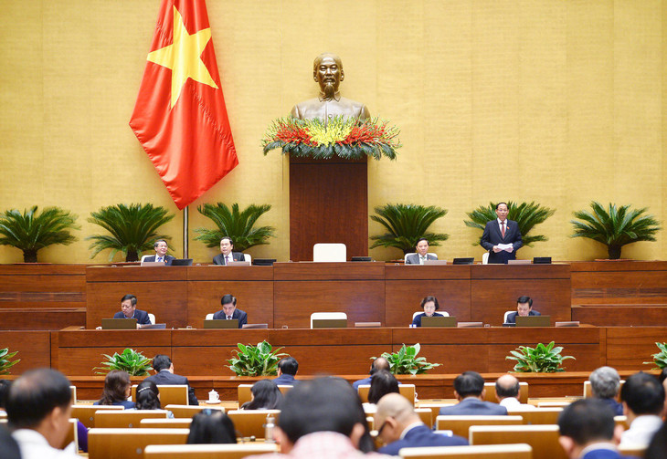 Phó Chủ tịch Quốc hội Trần Quang Phương điều hành phiên họp