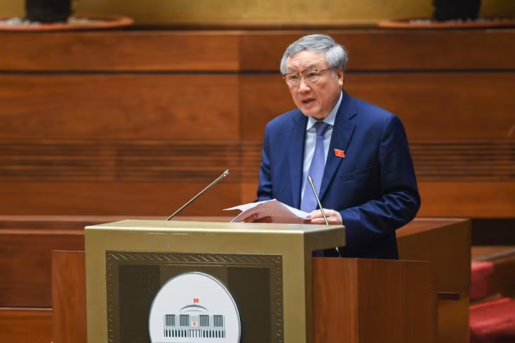 Chánh án Tòa án nhân dân tối cao Nguyễn Hòa Bình trình bày Báo cáo công tác năm 2022 của Chánh án Tòa án nhân dân tối cao