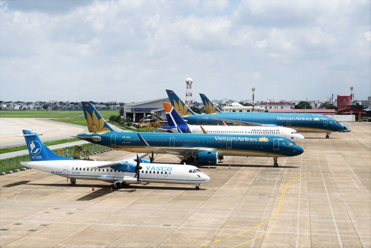 Đội tàu bay của Vietnam Airlines Group tại sân bay Tân Sơn Nhất