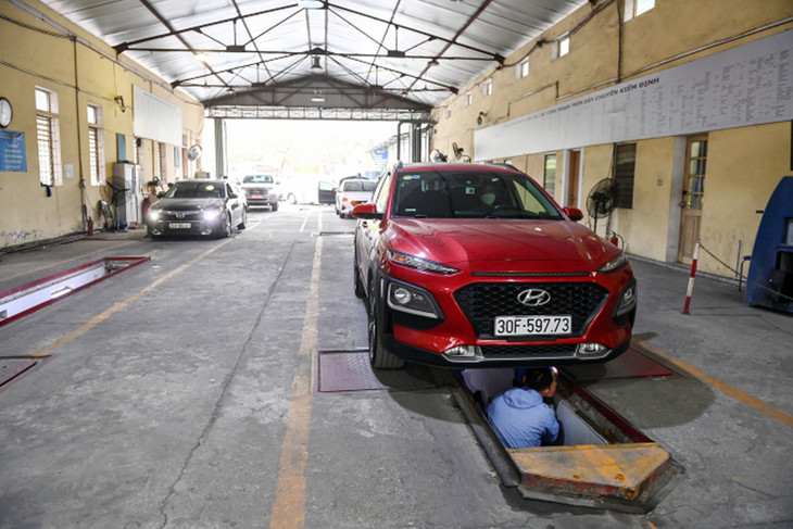 Ô tô đăng kiểm tại Trung tâm đăng kiểm xe cơ giới 29.03V