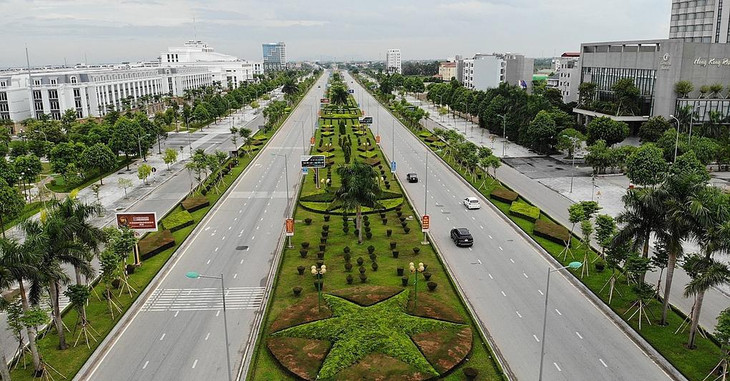 Đại lộ Nguyễn Hoàng vắng vẻ những ngày thành phố Thanh Hoá thực hiện giãn cách tuần vừa qua Đại lộ Nguyễn Hoàng vắng vẻ những ngày thành phố Thanh Hoá thực hiện giãn cách tuần vừa qua
