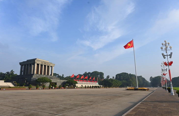 Lá cờ đỏ sao vàng sẽ tung bay trên Quảng trường Ba Đình đến hết ngày 2/9