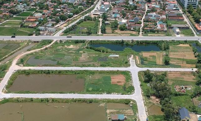 Nhiều công ty đấu giá tại Thanh Hoá đã có thông báo tạm dừng loạt cuộc đấu giá quyền sử dụng đất do tình hình diễn biến phức tạp của dịch bệnh COVID-19. Ảnh minh họa.