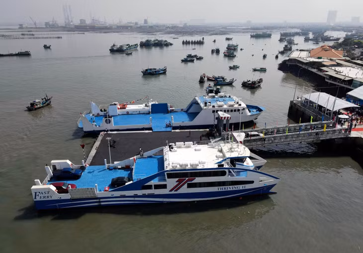 Thời gian di chuyển từ TP.HCM đến Côn Đảo khoảng 5 giờ đồng hồ