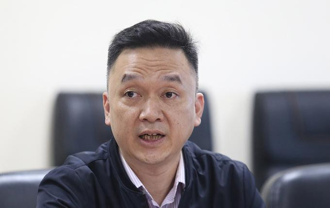 Thượng tá Hồ Anh Sơn bị khởi tố, bắt tạm giam về tội Tham ô tài sản và tội Lợi dụng chức vụ, quyền hạn trong khi thi hành công vụ.