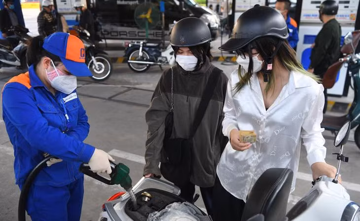 Giá xăng tăng lên gần 27.000 đồng/lít tại kỳ điều chỉnh ngày 1/3