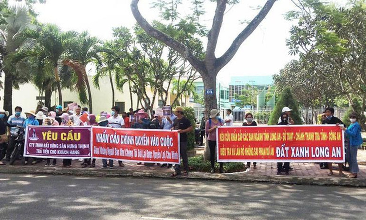 Nhiều nhà đầu tư tại dự án Hưng Thịnh Cát Tường và Đất Xanh Long An vẫn đi kêu cứu khắp nơi để mong lấy lại được tiền đã đầu tư vào hai dự án "ma"