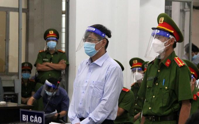 Bị can Lê Đức Vinh - cựu Chủ tịch UBND tỉnh Khánh Hòa Bị can Lê Đức Vinh - cựu Chủ tịch UBND tỉnh Khánh Hòa