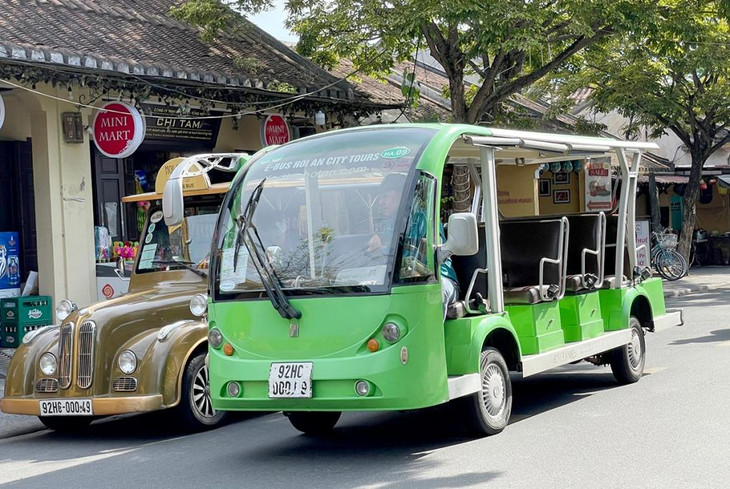 Xe điện chở khách ở TP. Hội An