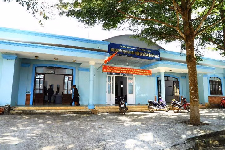 Trụ sở Ban quản lý dự án và phát triển quỹ đất huyện Đắk Glong, nơi ông Phan Thanh Vỹ làm việc.