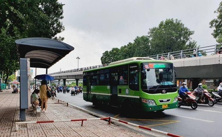 Trung tâm Quản lý Giao thông công cộng TP.HCM điều chỉnh nhiều tuyến xe buýt để phục vụ hành khách trong dịp lễ 30/4. Ảnh minh họa Trung tâm Quản lý Giao thông công cộng TP.HCM điều chỉnh nhiều tuyến xe buýt để phục vụ hành khách trong dịp lễ 30/4. Ảnh minh họa