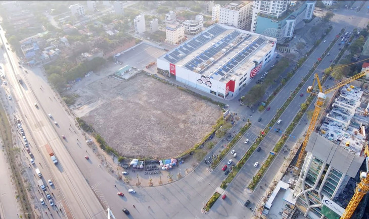 Khu đất thực hiện tòa tháp 21 tầng bị cưỡng chế thu hồi do chủ đầu tư không thực hiện dự án.