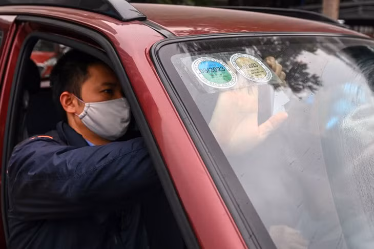 Xe đăng kiểm tại Trung tâm đăng kiểm xe cơ giới 29.03 Hà Nội