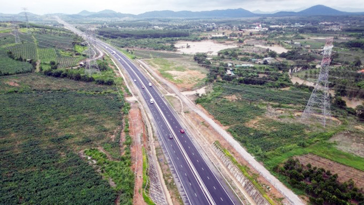 Cao tốc Dầu Giây - Phan Thiết đoạn qua xã Sông Phan, huyện Hàm Tân, tỉnh Bình Thuận