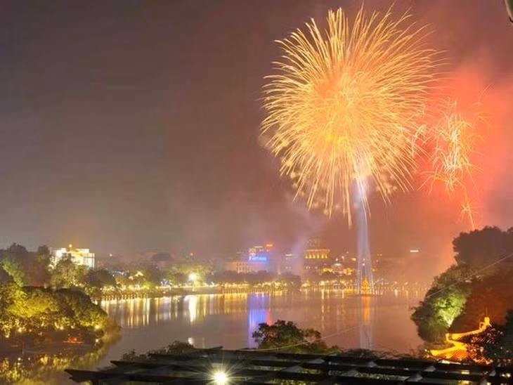 Đêm Giao thừa Tết Nguyên đán năm 2024, thành phố Hà Nội sẽ tổ chức bắn pháo hoa ở 30 điểm