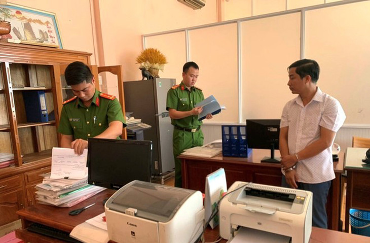 Cơ quan điều tra khám xét nơi làm việc của Đồng Minh Duy