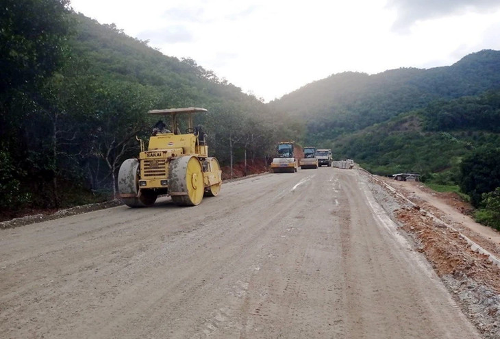 Phú Yên đề nghị hướng dẫn cụ thể điều phối vật liệu khai thác phục vụ thi công cao tốc Bắc - Nam