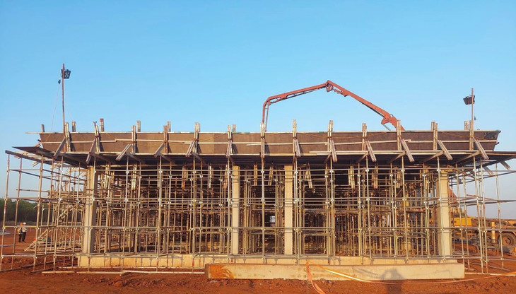 Cất nóc công trình tại hạng mục Nhà kỹ thuật thuộc khu vực cụm công trình Trạm radar sơ cấp/thứ cấp và Trạm phát sóng vô tuyến (PSR/SSR/Tx) Cất nóc công trình tại hạng mục Nhà kỹ thuật thuộc khu vực cụm công trình Trạm radar sơ cấp/thứ cấp và Trạm phát sóng vô tuyến (PSR/SSR/Tx)