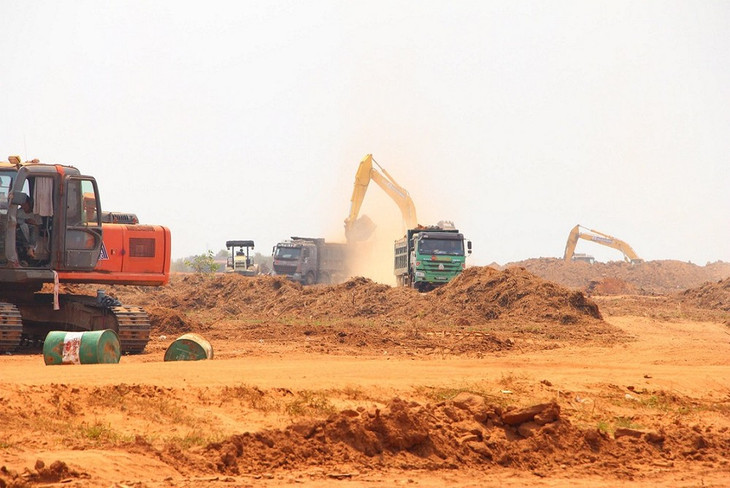 Ô nhiễm bụi tại công trình xây dựng sân bay Long Thành