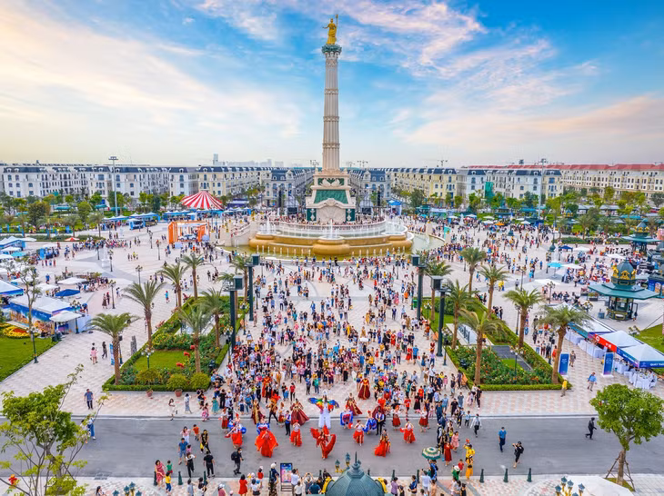 Chỉ sau gần 5 năm đi vào hoạt động, Ocean City đã thu hút hơn 60.000 cư dân Việt Nam và quốc tế, có khả năng lên đến 200.000 cư dân trong tương lai