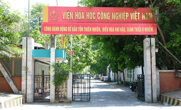 Hiện trạng một phần đã phân cho cán bộ công nhân viên, một phần hoạt động nghiên cứu công nghệ ngành hóa chất, sản xuất thuốc tuyển quặng. Theo quy hoạch, vị trí này là đất cơ quan, viện nghiên cứu