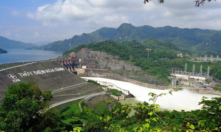 Thủy điện Hòa Bình đóng 1 cửa xả đáy từ 15 giờ ngày 27/6/2022.