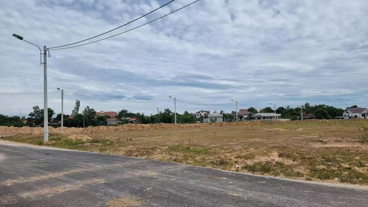 Tuy nhiên, khi thị trường lắng xuống, nhiều nhà đầu tư âm thầm &quot;quay xe&quot;, bỏ cọc