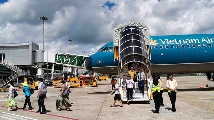 Từ 0h ngày 7/9, các hãng hàng không, đường sắt, xe khách được hoạt động trở lại tại Đà Nẵng