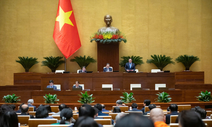 Phó Chủ tịch Quốc hội Nguyễn Khắc Định điều hành phiên họp Phó Chủ tịch Quốc hội Nguyễn Khắc Định điều hành phiên họp