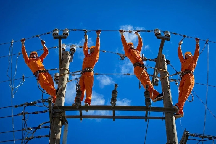 Bộ Công Thương dự kiến tăng nhập khẩu điện từ Trung Quốc, Lào lần lượt thêm 3.000 MW và 2.500 MW đến năm 2030